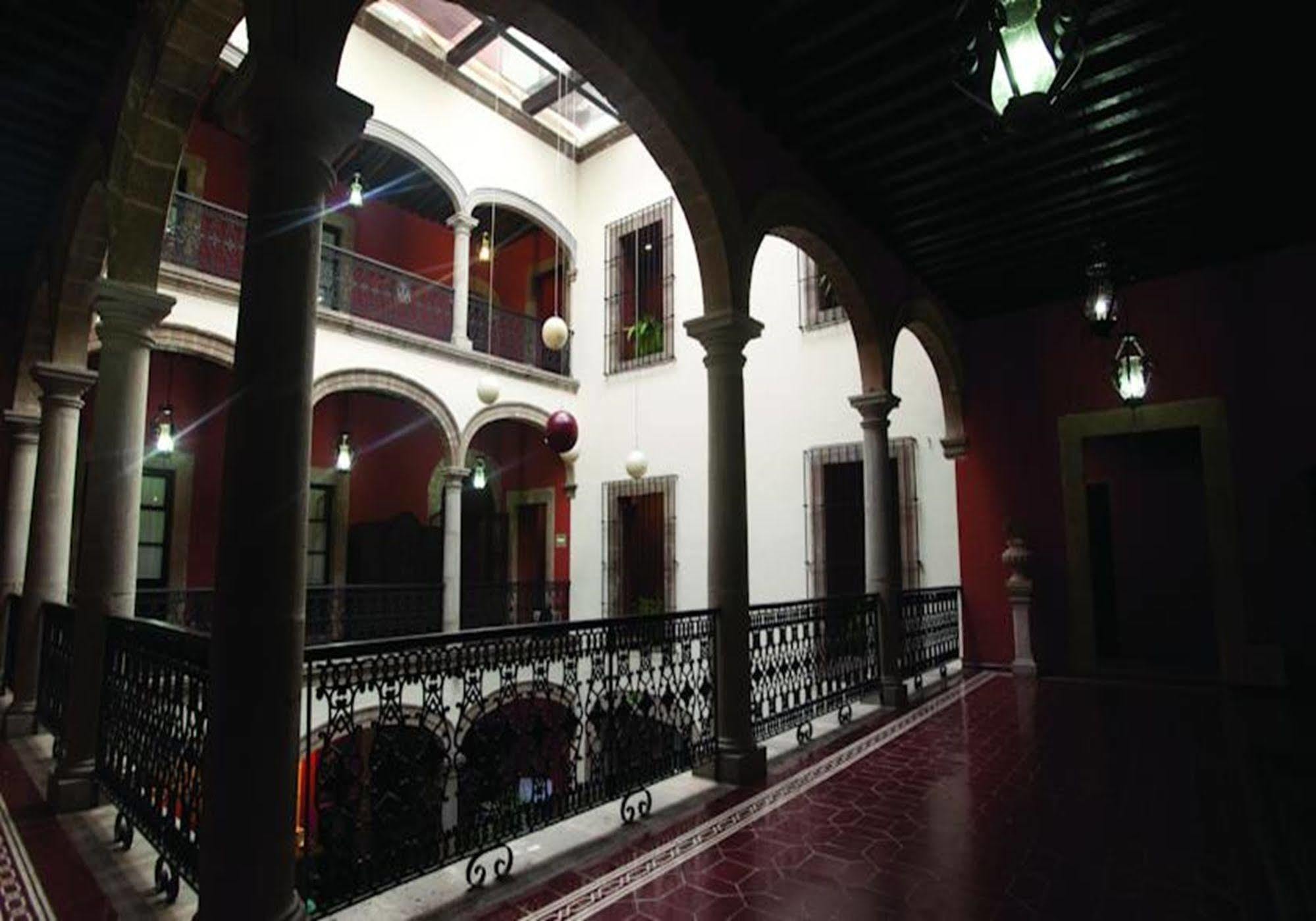 Mision Catedral Morelia Exterior foto